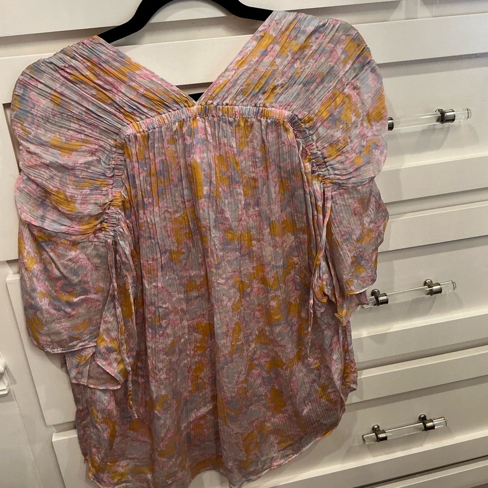 Vince Pastel V-Neck Ruched Sleeve Blouse, 100% silk - Picture 6 of 7